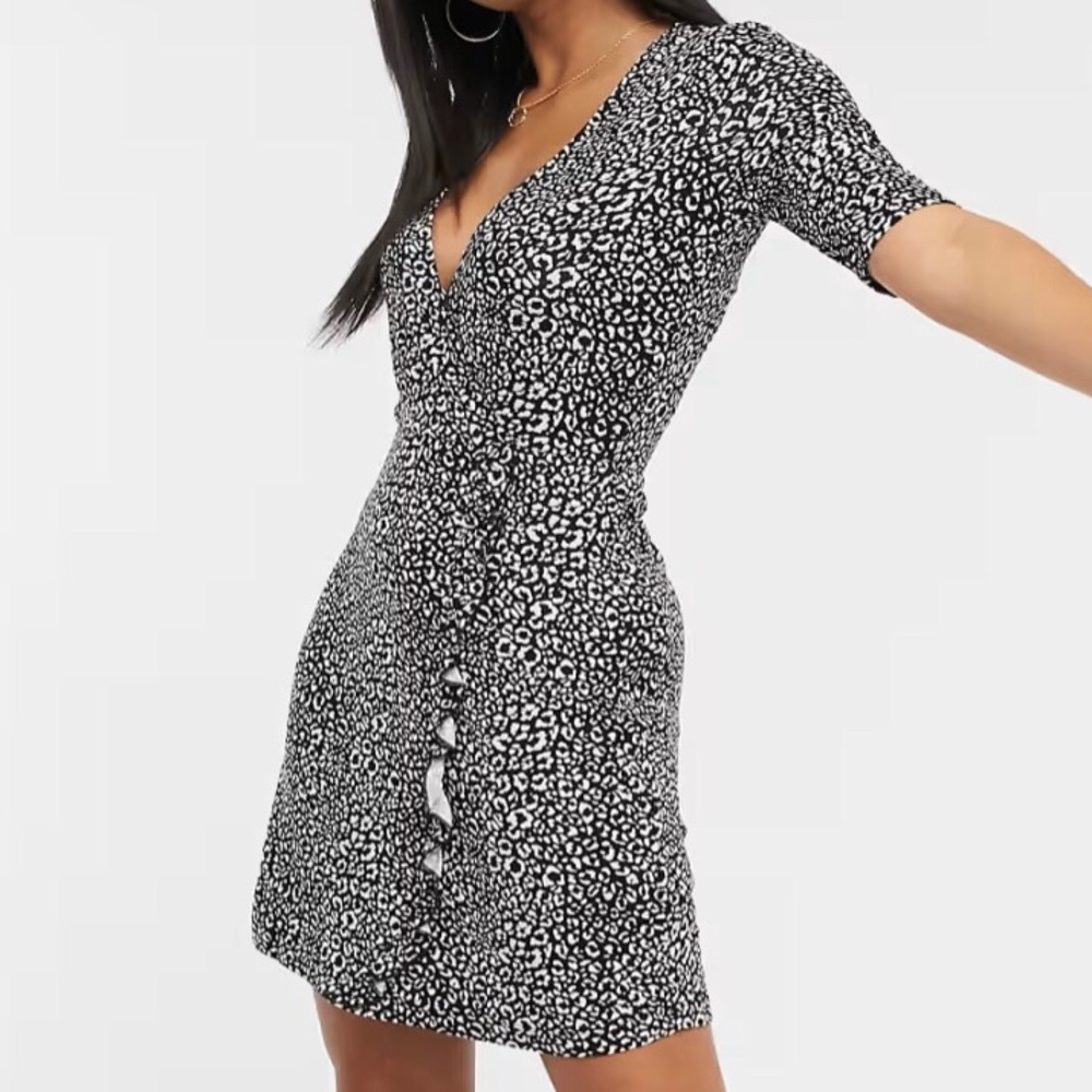 Stradivarius Jersey Ruffle Trim Wrap Dress Animal Print Size Medium
